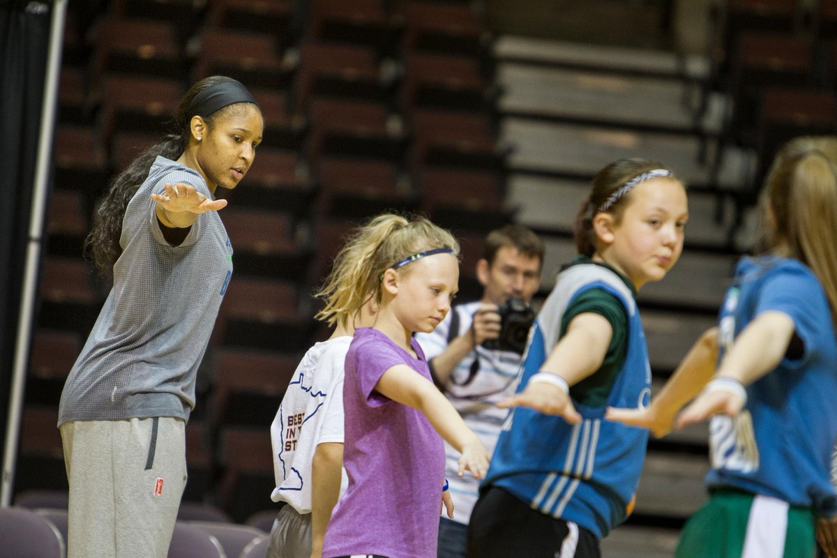 WolvesLynxBBA's tweet photo. For Confidence. For Teamwork. For Fun. Get involved with the @jrnba today! #FunZoneFriday #JrNBAWeek https://t.co/Ld45qKDUl9