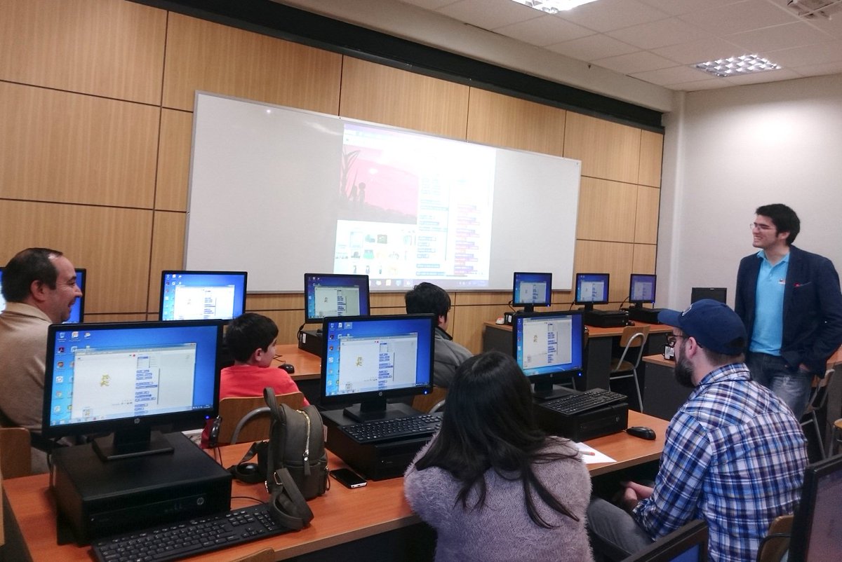 JProgramadores's tweet photo. Última día de III Jornada de Experiencias Pedagógicas con Tic en la Formación Inicial Docente.
#TicUDLA #TICFID #Concepción #TicFidUdla https://t.co/4o8NGcsg1b