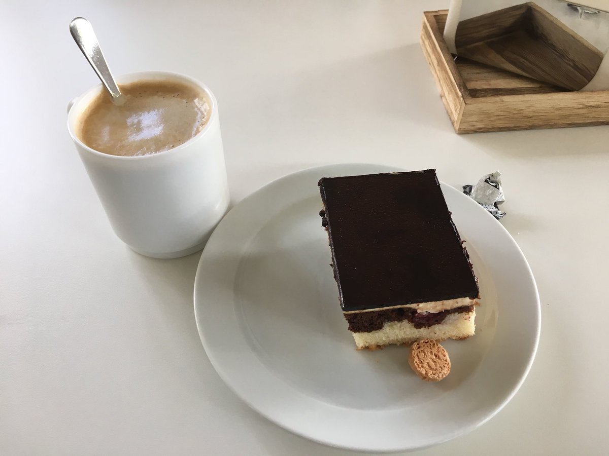 _jauch's tweet image. Waiting for @M_Heusinger #echat17