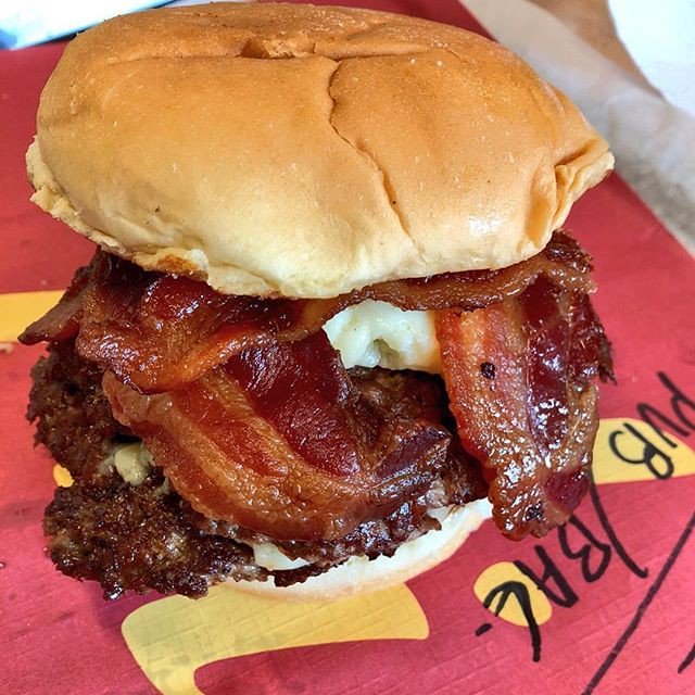 nutritrack_app's tweet photo. Reposting @brianmstl:
Sometimes for #lunch you just have to get Hi, @HiPointeDriveIn #LetsGetHi _______________________________________ https://t.co/FYzSGShdNd