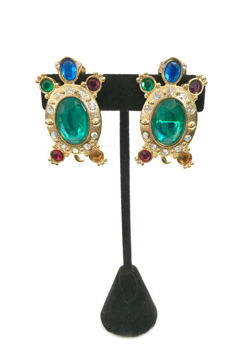 VintageImagine's tweet photo. https://t.co/JbOXmQcU1O
JJ Large Turtle Earrings
#vintagebrooch #plsfollow4updates #signedJJ #more2come #etsyretwt #etsyvintagesellers https://t.co/ixFO1v5m61