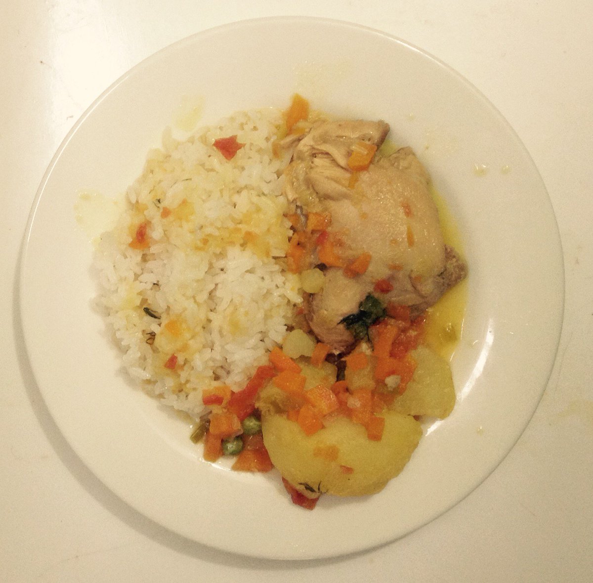 Un #Plato sencillo, un #Sabor grandiiiiso .... #SudadoDePollo para el almuerzo de este fin de semana. Espera el #Vídeo con la #Receta