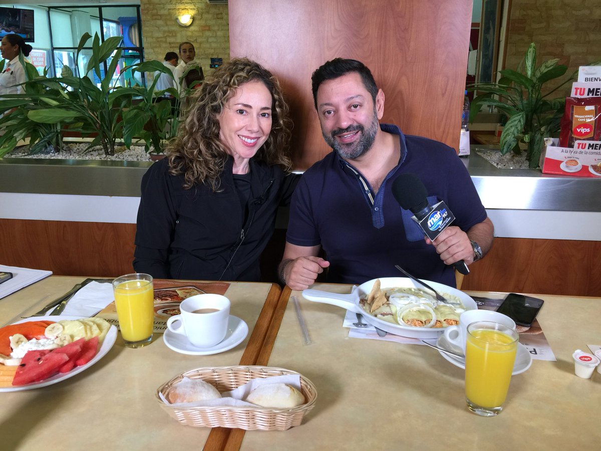MarFM997's tweet photo. #platicandoconcarlos a través de https://t.co/5EjZZAs8IJ #ahoranospuedesver https://t.co/BVCNxiff7Q