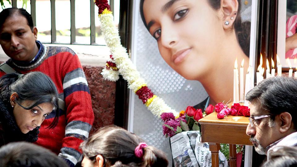 RajatSharmaLive's tweet photo. Read my opinion on the #Aarushi Talwar case.
https://t.co/YQq71qdFqg https://t.co/LCVbkE6nAo