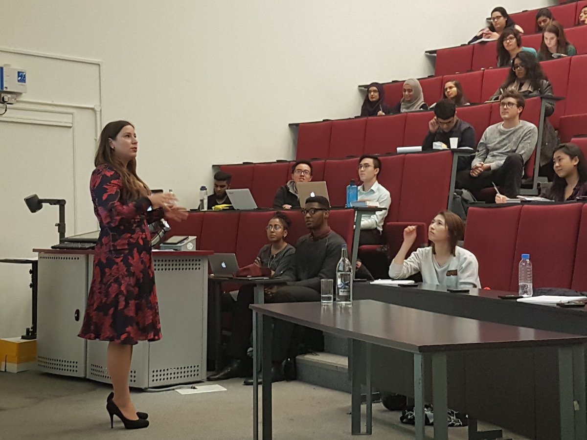 duncancraigbath's tweet photo. #MPharm final yr intro session on specialist topics inc #genetherapy for CNS,#ecigs, #ADHD,#microbesinspace,#RareDisease, #counterfeit meds https://t.co/oG2GQZQKYV