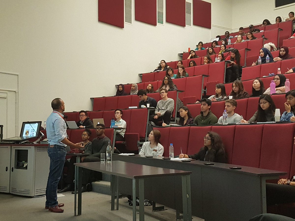 duncancraigbath's tweet photo. #MPharm final yr intro session on specialist topics inc #genetherapy for CNS,#ecigs, #ADHD,#microbesinspace,#RareDisease, #counterfeit meds https://t.co/oG2GQZQKYV