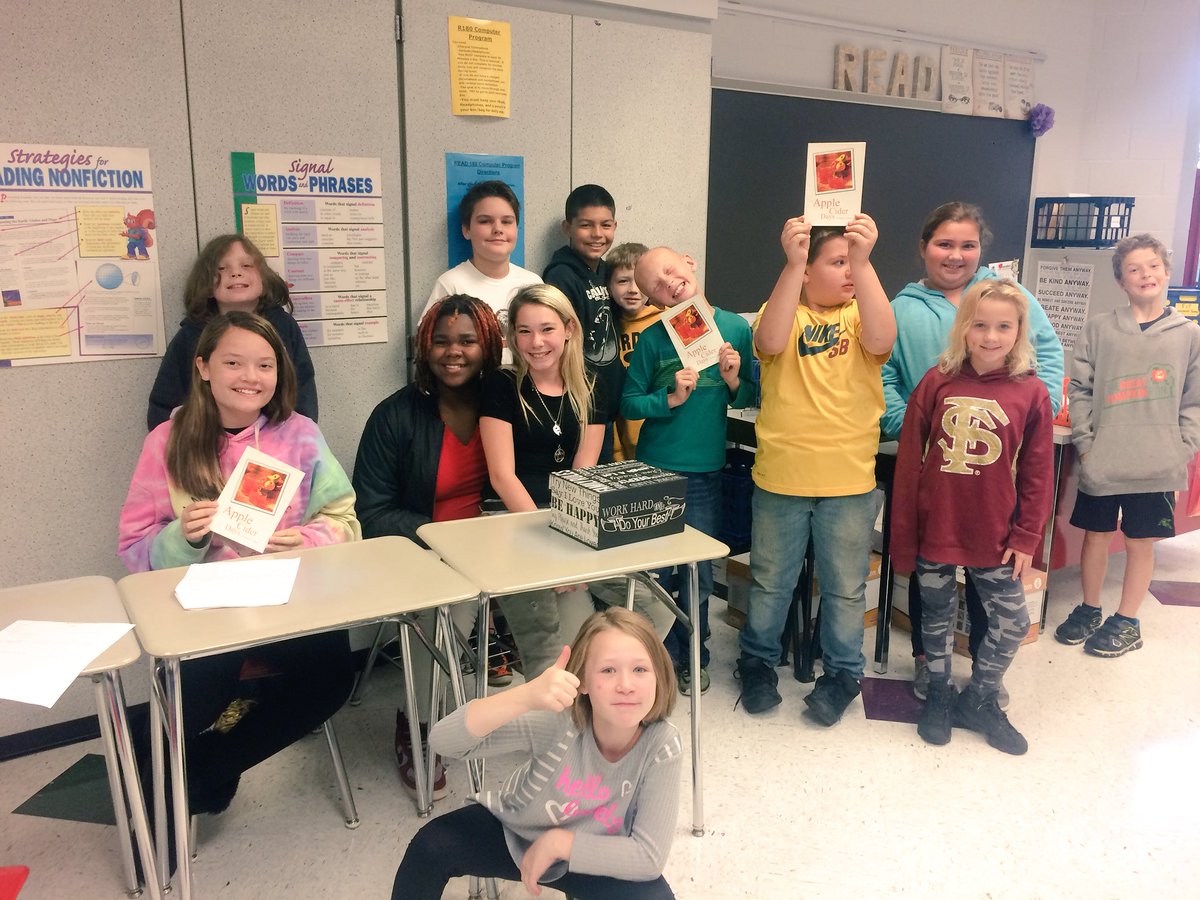 AtfreyFrey's tweet photo. 8th grade book buddies read with our 5th graders🤗 @HanoverMiddle @HanoverPublic #hpsdawesome https://t.co/c5J7R3mqZx
