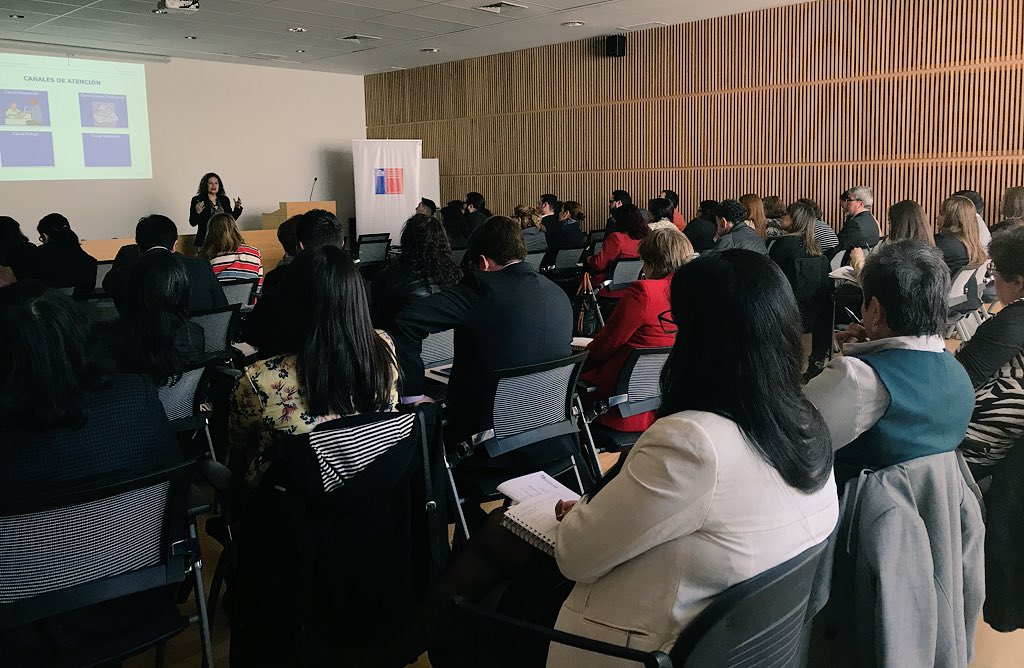 Profesional de <a href="/senadis_gob/">Senadis Chile</a> expone Modelo de Atención Inclusiva en jornada de fortalecimiento d las OIRS en Santiago <a href="/Segpres/">Ministerio Secretaría General de la Presidencia</a> <a href="/roberto_amaro/">Amaro Valdes Roberto</a>