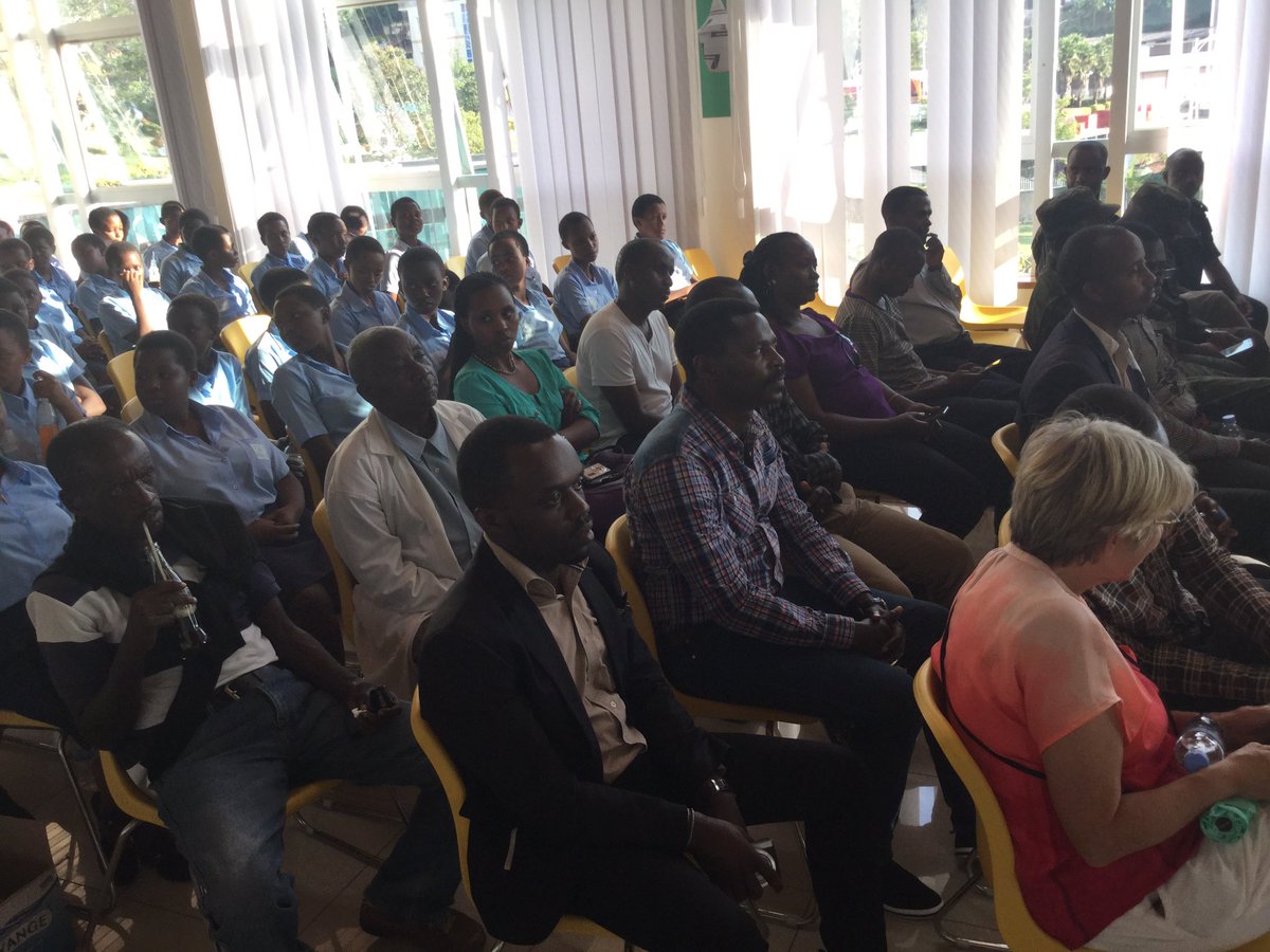 RwandaMuseums's tweet photo. Itorero rya G.S Ste Marie ririzihiza ibirori byo gutaha imurika rishya #Ingoro y'ibidukikije -Karongi https://t.co/GoMZuAqDln