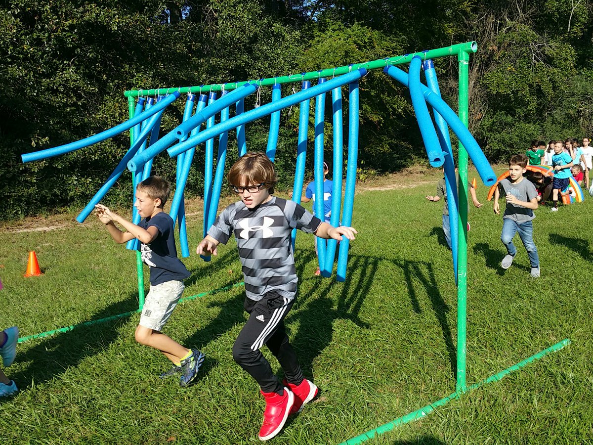 SpecialsRocks6's tweet photo. Adventure dash! #haileycomets #fourthgrade https://t.co/Eis63Yr3cT