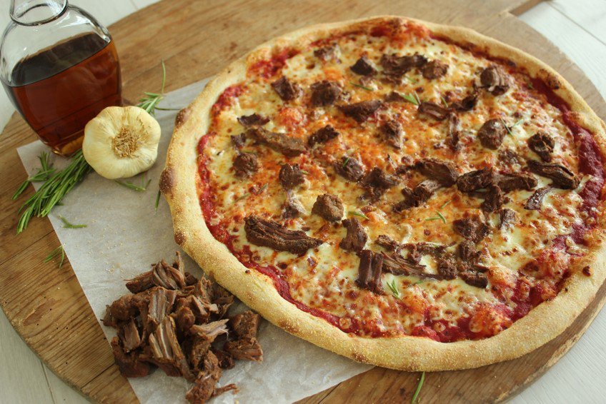 CookedCuts's tweet photo. Creep it real this #Fridaythe13th and treat yourself to a spooktacular slice of this Maple Beef Pizza - made with our new maple pulled beef! https://t.co/5BVpsJQRg0