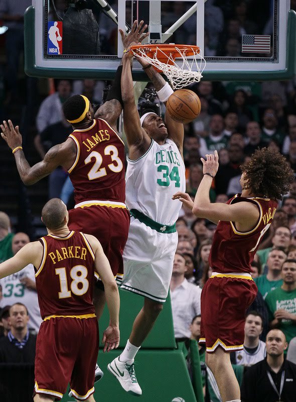 Happy 40th birthday to Paul Pierce!
His last birthday before hangs in the rafters forever! 