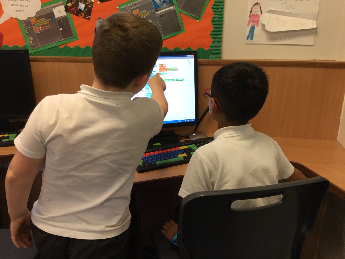 fouroaksprimary's tweet photo. Year 4 have been making variables and debugging scripts in Scratch #CodeEU #Code4AllChallenge #EuropeanCodeWeek https://t.co/8MZtMrDLgM