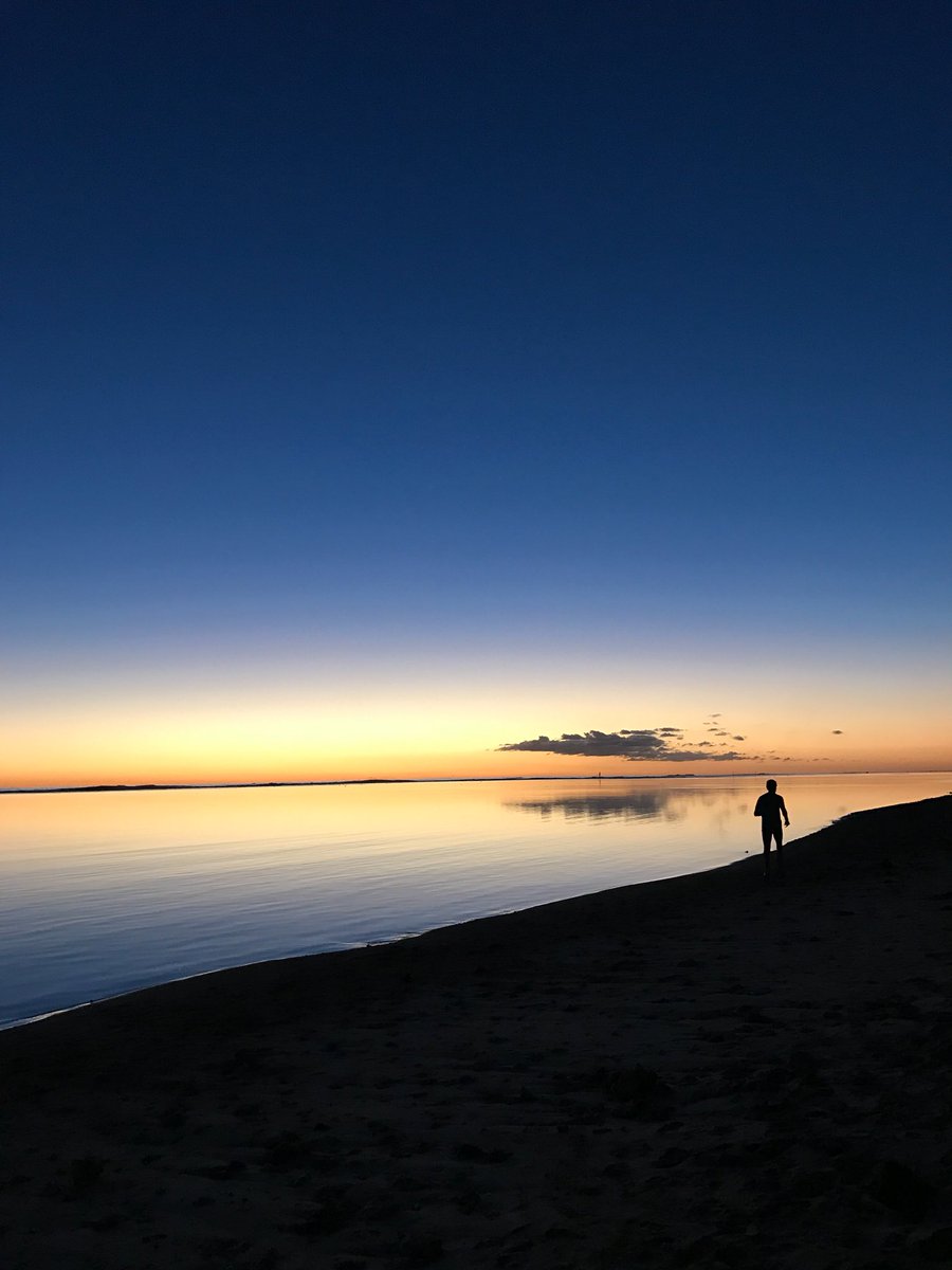 DonovanGoliath's tweet photo. Few selects from my trip to Reunion Island. #KeepItMinimal https://t.co/imLuez6Rvu