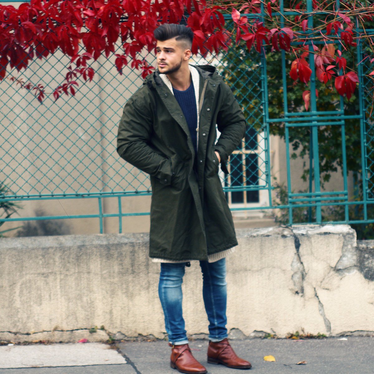 maxboas's tweet photo. Autumn feels..
#streetstylemen #fallarrived https://t.co/1gcJTqZglr