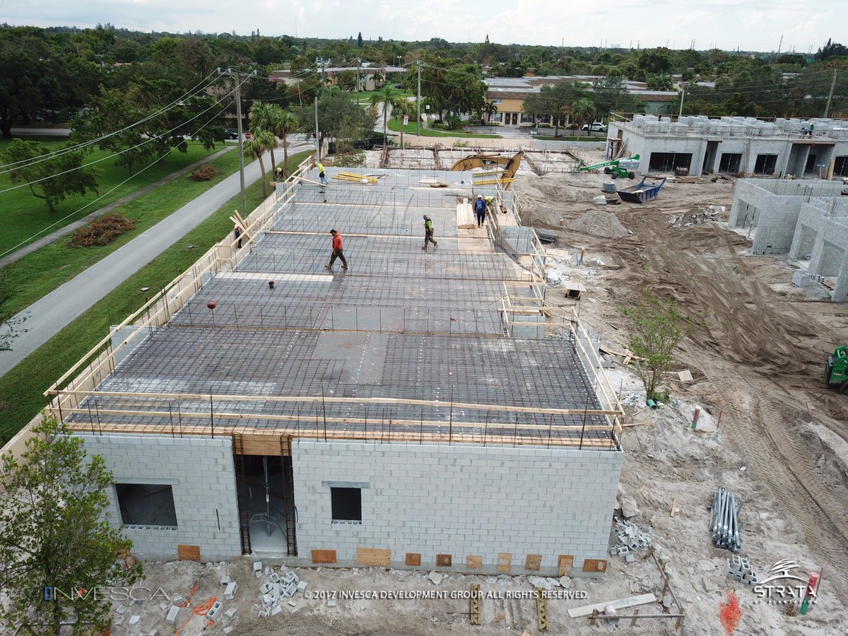 Stratatownhomes's tweet photo. Our construction team is hard at work to deliver your dream home! #ComingSoon #PlantationFL #StrataPlantation #Invesca https://t.co/kV74mIDFcA