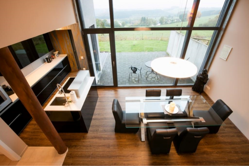 HomeOfficeBuild's tweet image. La résidence « Belge Vue » fut construite à basse énergie, elle est dotée d’une vue unique orientée plein sud.