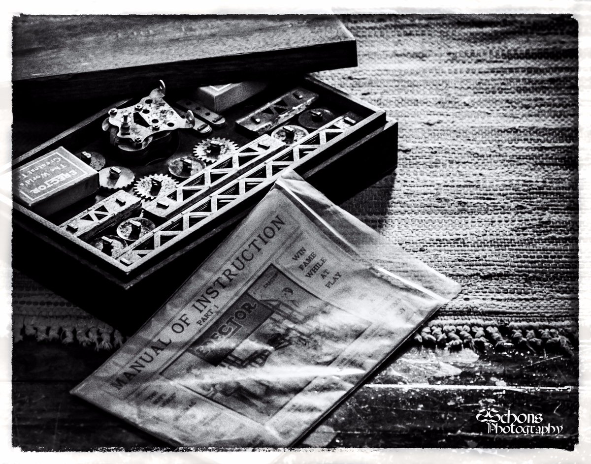 sschons1's tweet photo. Erector Set @FDRCampobello #photography #stilllife #Toys #erectorset #play #blackandwhite #FDR #Canada #History #Children #creativity #Canon https://t.co/oQCMjMoBcI