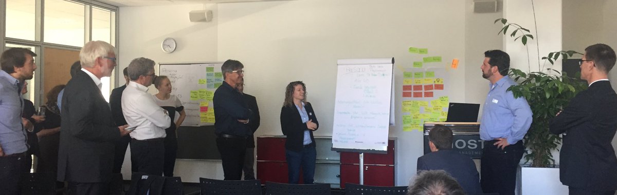 SICOS_BW's tweet photo. Design Thinking für den Weg in Richtung Digitale Transformation; rege Beteiligung beim Forum der #IHK-Pforzheim bei der Firma #Thost https://t.co/UI6vwwxOVm
