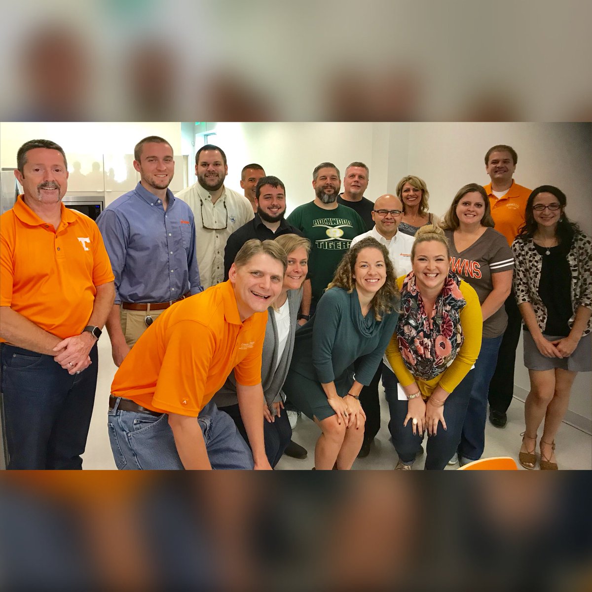 HoffmannGroupUS's tweet photo. Thank you to John Crooks from @emeraldyouth for being our @unitedwayknox campaign kickoff speaker this morning! #liveunited #hoffmannbetter https://t.co/otsBah6nIk