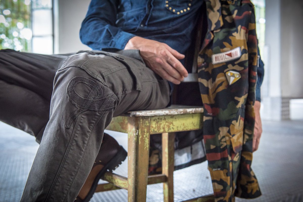 Details make the difference. 
#Exciter #AntonyMorato #LlimitedEdition #StreetArt #Militaryfashion
From Oct. 19th
