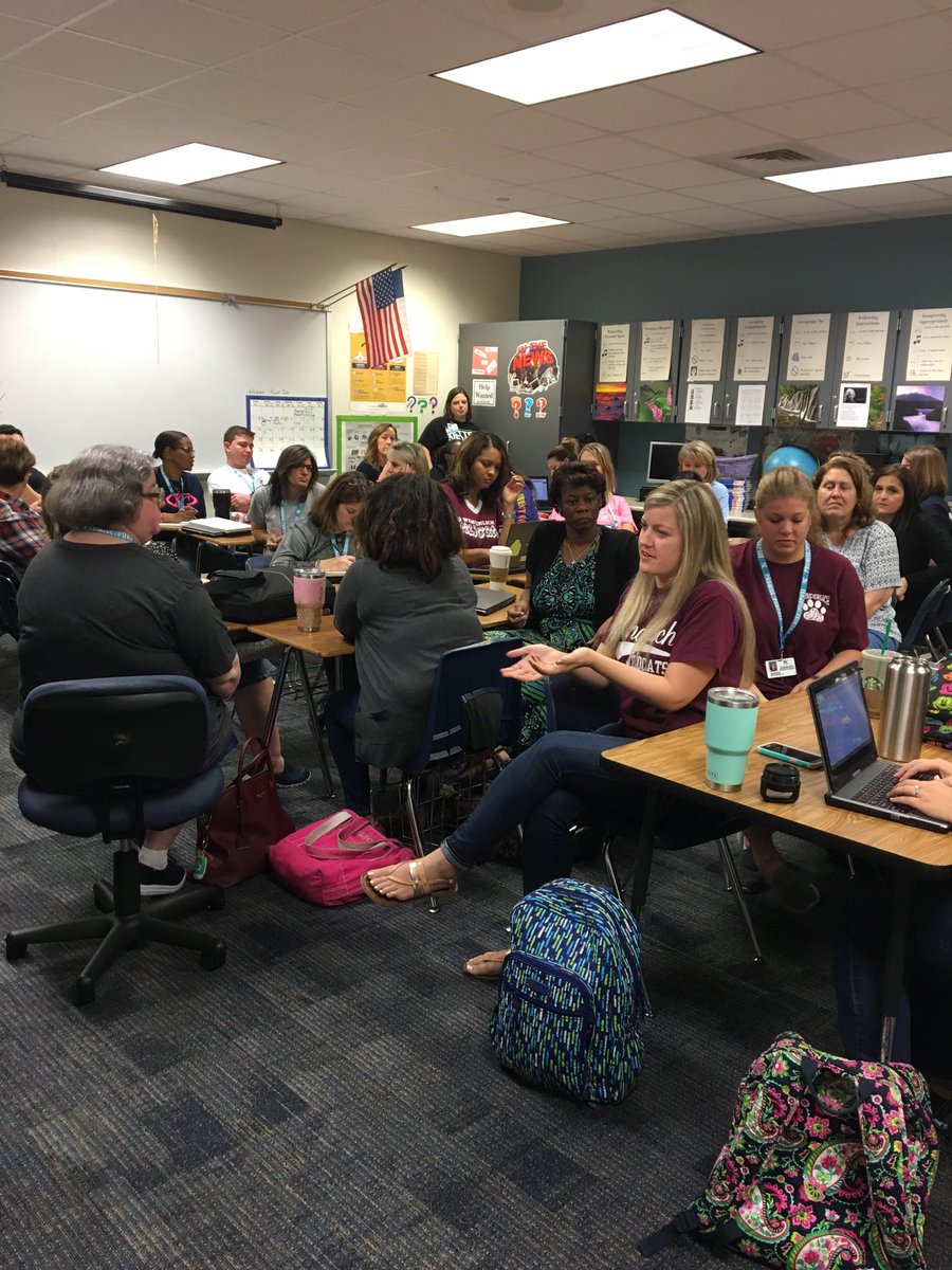 MrsGoemans's tweet photo. Teachers sharing strategies @James60852567 unconference session #stunderwolf #WISP2P #my1thing2day https://t.co/rjVg4KZr5t