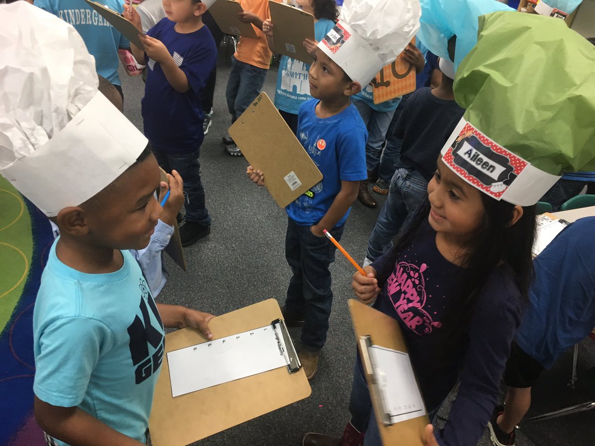 CgossM's tweet photo. Interview time-What's your order?? @Boyles_Buzz @Ms_York207 @Miss_Lemmond #Smithleopards #4CMagic https://t.co/3qM6nzSTbt