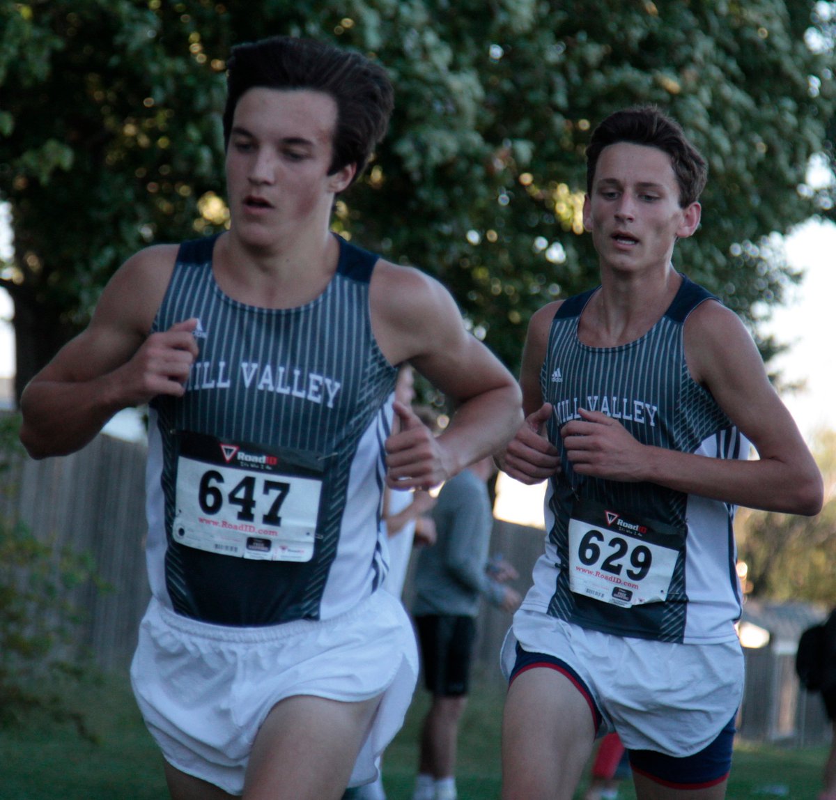 ChrisDuderstadt's tweet photo. The Mill Valley boys cross country team finished as EKL runners-up. The Jaguars took 3rd in the varsity girls race.
https://t.co/8nPFVEGWfX https://t.co/PW1Ly7jgKM