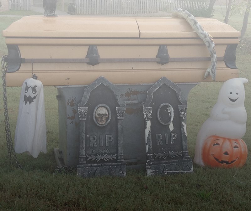 VisitMtJuliet's tweet photo. It's going to be a spookyFriday the 13th in Mount Juliet, Tennessee. Where would you find this scene in #MtJuliet?
#WeekendinMJ #FallinMJ https://t.co/OOH8I5OxX1