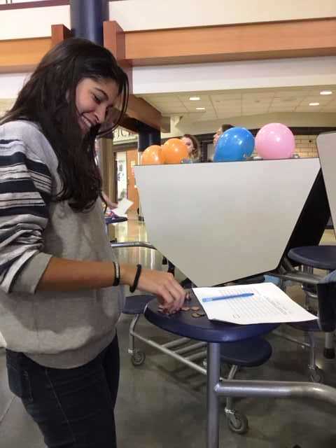 AnnCollins1516's tweet photo. We had a great time at New Student Group playing Minute to Win It games! @isd719 , @DrBezek @DrTStaloch #WeArePLSAS https://t.co/loJn431EnP