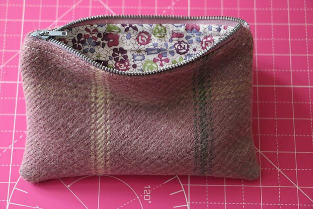 sewatheart's tweet photo. Do you fear zips! My fabulous friend Samantha is guest contributor on the @sewatheart blog today. Read more here! https://t.co/2JBuFa3LSH https://t.co/LkkVZ6j2vS