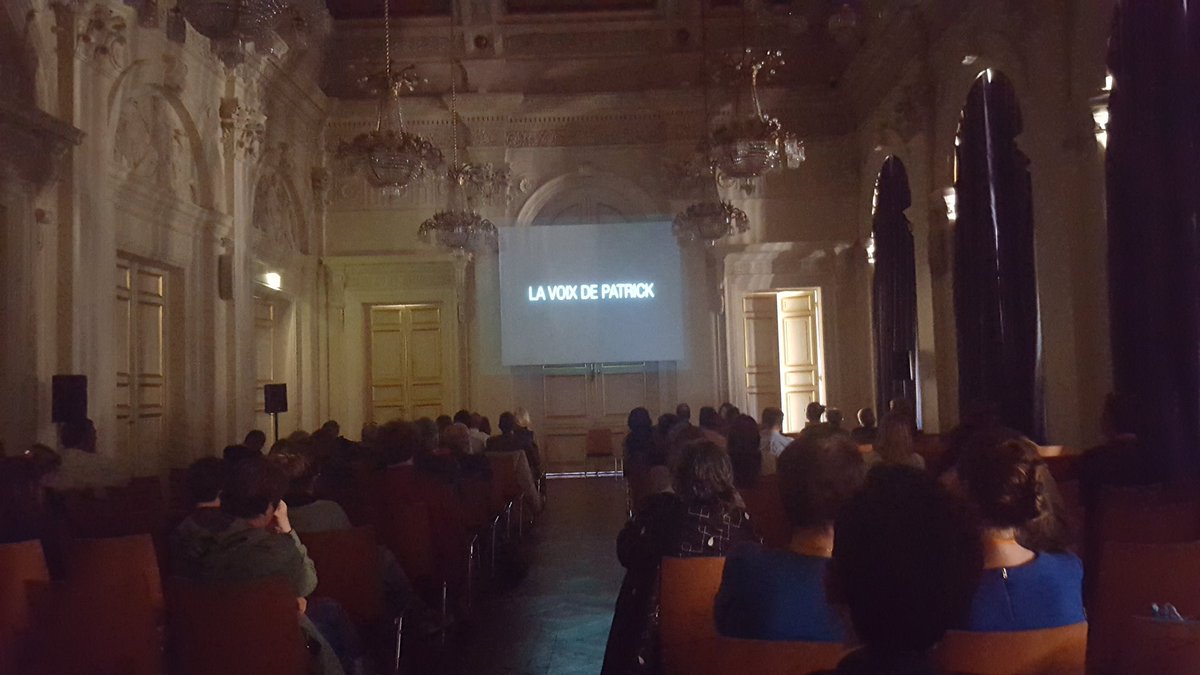 SocialOnco's tweet photo. Une belle salle du Palais Brongniart pour la diffusion de #LavoixdePatrick au #CongrèsAFSOS 😊 https://t.co/0fACaHf1hZ