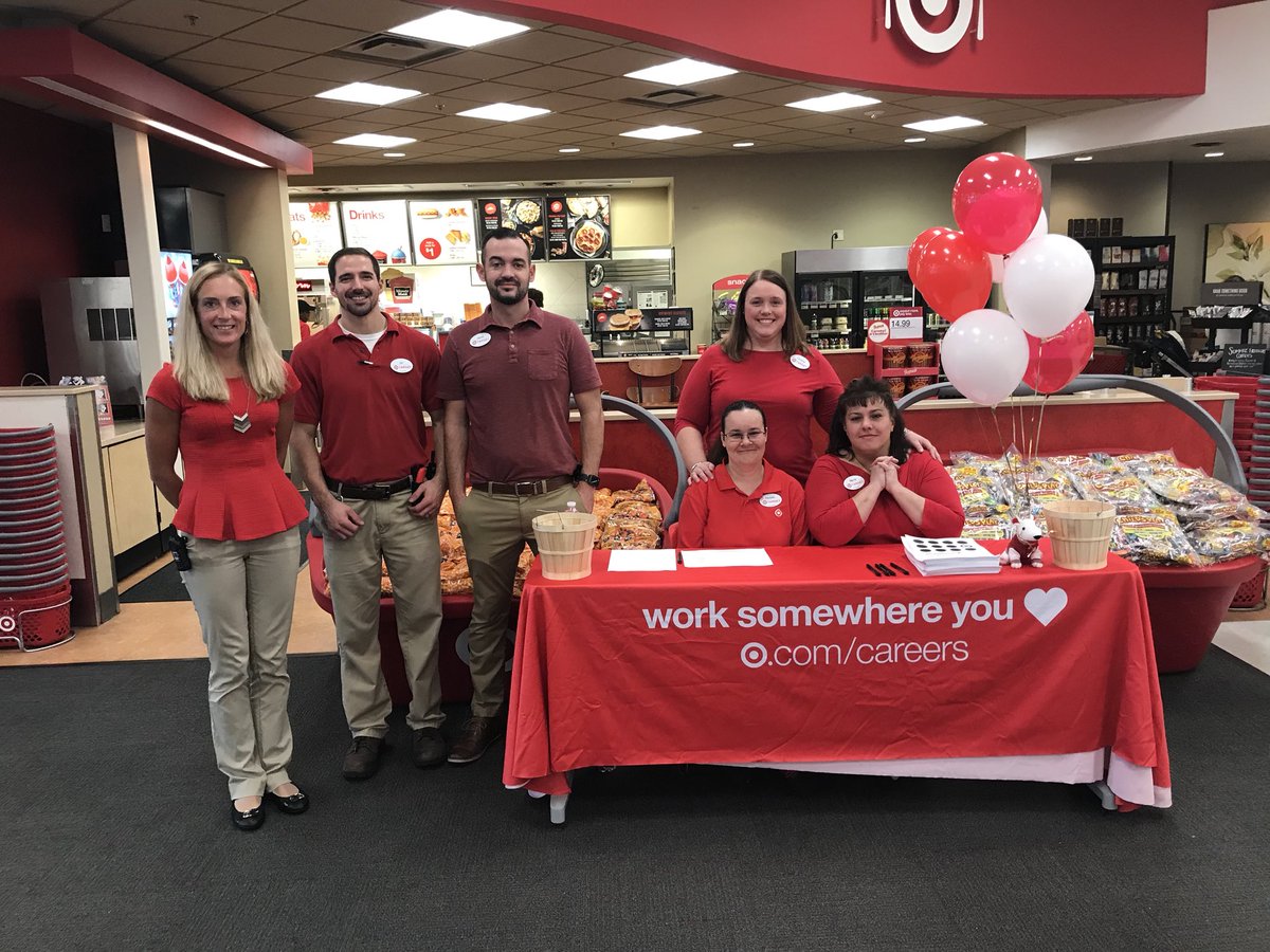 T1087 hiring event! #worksomewhereyoulove <a href="/allisonmv/">Allison Turner</a> @JoltinJoeM <a href="/christiekay76/">Christie Kay</a>