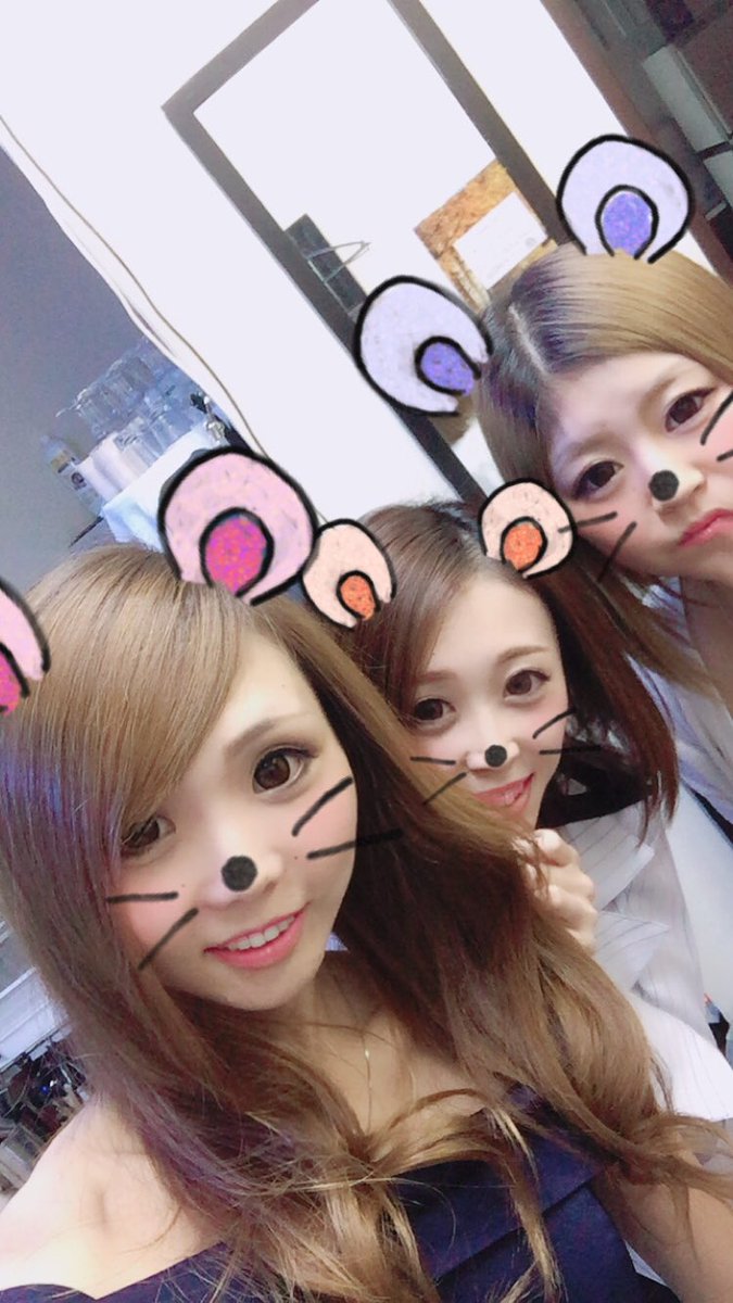 PLEDGE0411a's tweet image. CLUB PLEDGE今日も
営業してます❤
皆様のご来店
お待ちしております😊💓
キャストも随時体験募集中です♪