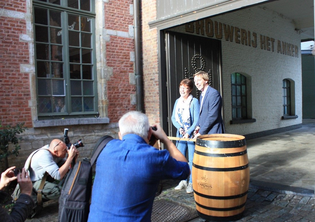 Het vernieuwde bezoekersparcours en brouwerijhotel zijn nu officiëel geopend! #HetAnker #GoudenCarolus #Maneblusser hetanker.be/nl/vernieuwd-b…