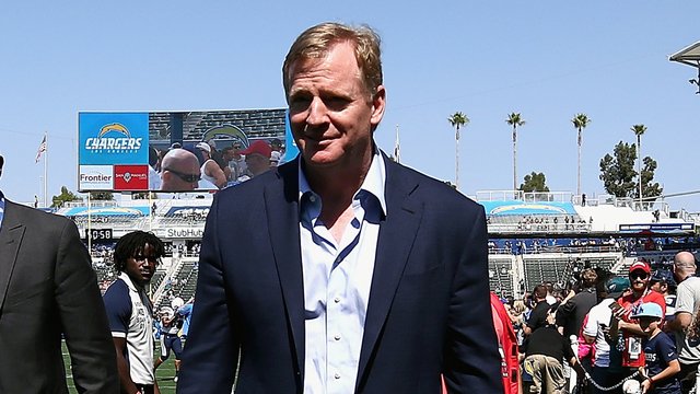 Roger Goodell's wife used fake Twitter account to defend her husband dlvr.it/PvLLVp https://t.co/sICiXAPEjq