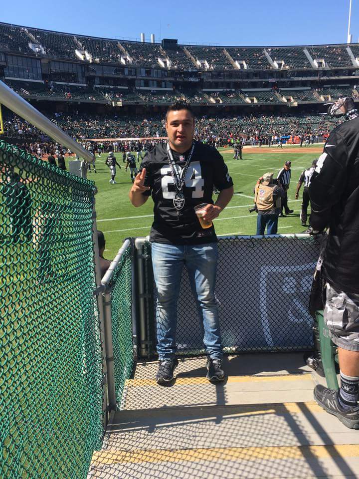 RoxyFloreZ's tweet photo. @52Mack_ please send a message for Omar Moran's birthday, he is the biggest fan from Mexico and it will be the best gift he can receive. https://t.co/LvJNLq9KvU