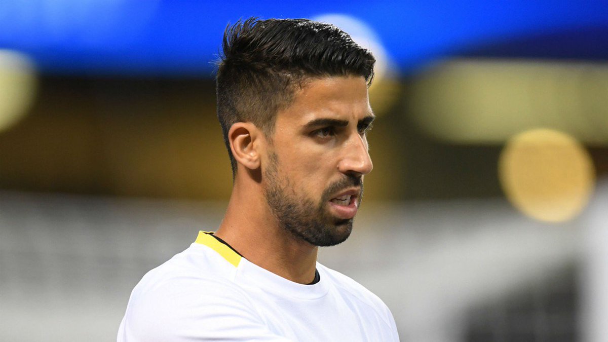 JuegosACTUAL's tweet photo. Khedira se queja públicamente de su look en FIFA 18 https://t.co/mRX2s5u3RP #FIFA_18 #xbox_360 #videogames https://t.co/hotTk9ifAK