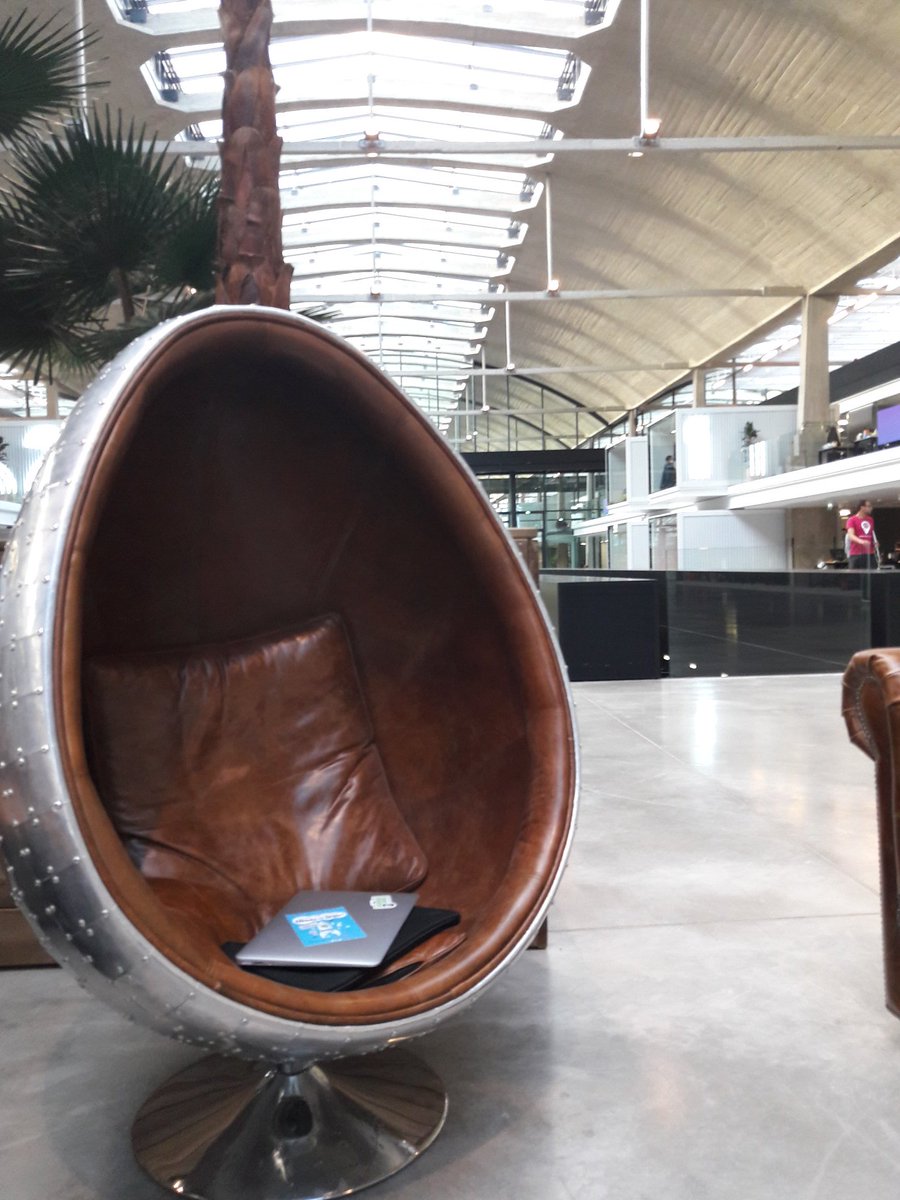 stl_spirau's tweet photo. @pepite_lr retrouve les incubateurs de l enseignement supérieur #StationF #fun #brainstorming #inspiration https://t.co/hXSFOWPvNS