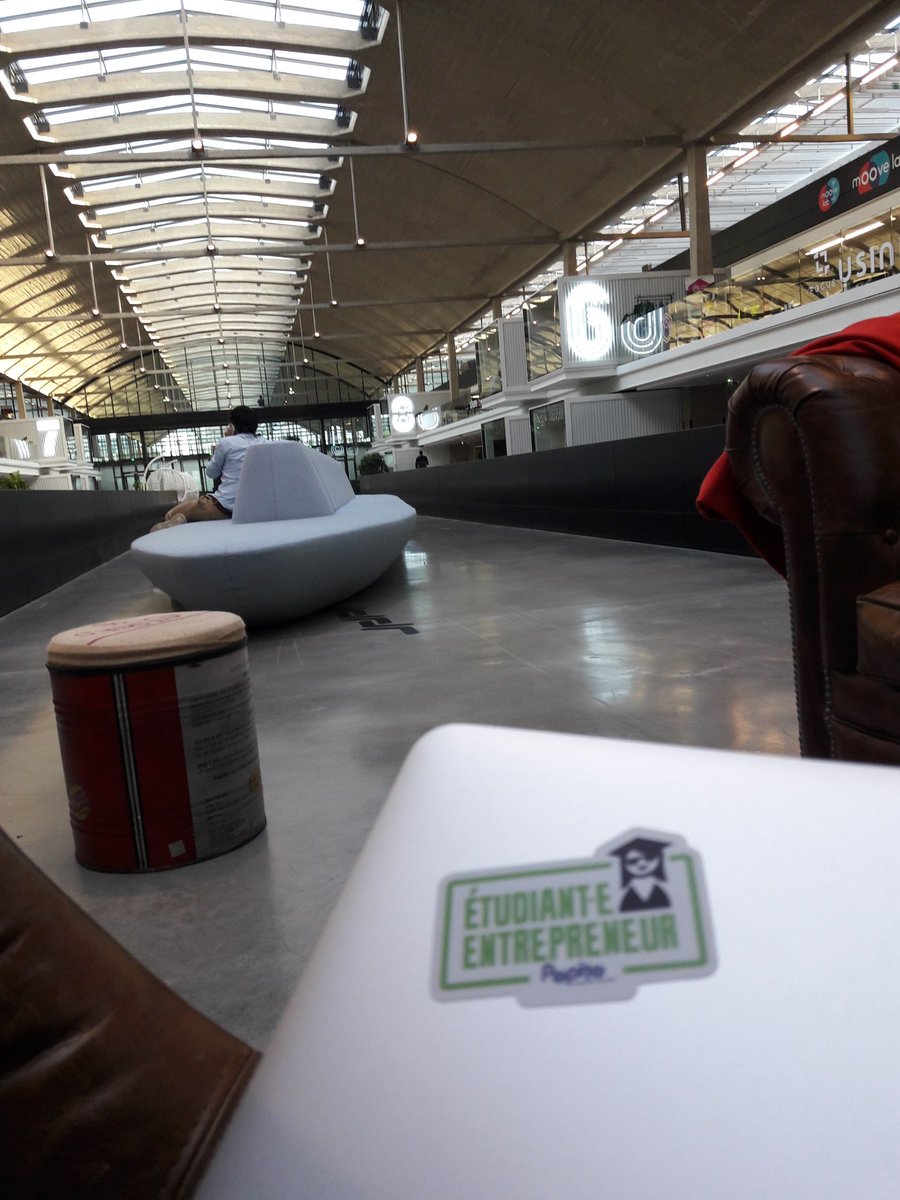 stl_spirau's tweet photo. @pepite_lr retrouve les incubateurs de l enseignement supérieur #StationF #fun #brainstorming #inspiration https://t.co/hXSFOWPvNS