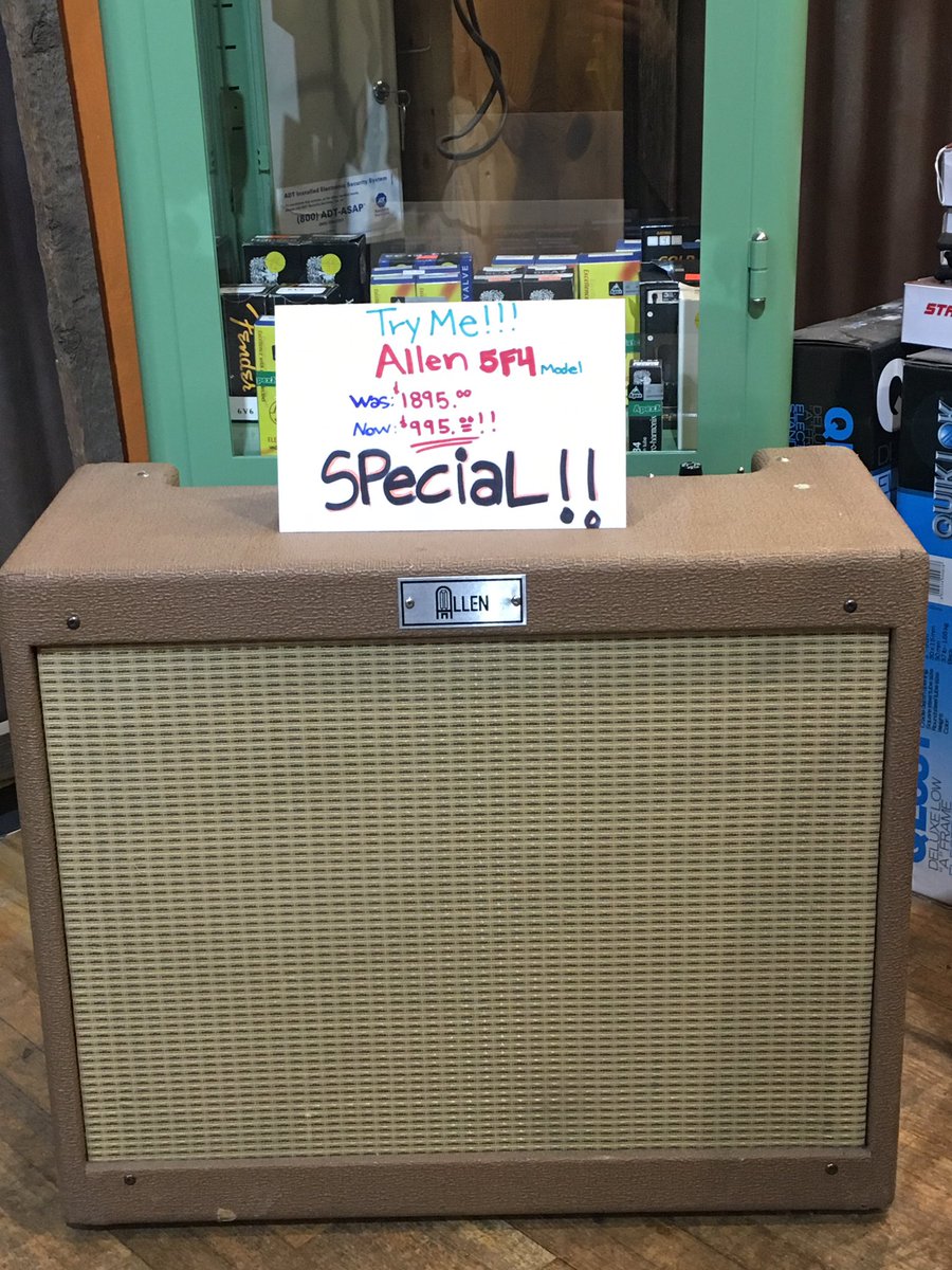 Special Deal on a KILLER amp!
emeraldcityguitars.com