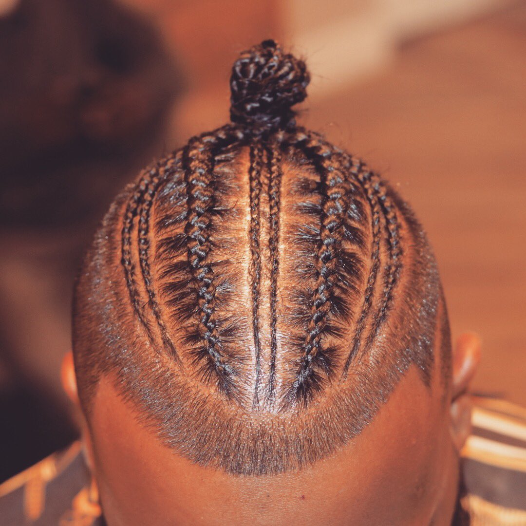 CrewCutShaveCo's tweet photo. Thank Goodness It’s Friday! Yet another #classiccrewcut. ⚡️⚡️⚡️

#razorgamesick 
#betterbraids 
#perfectrows
#edgesonfleek
#CREW https://t.co/BBjjScAXVV