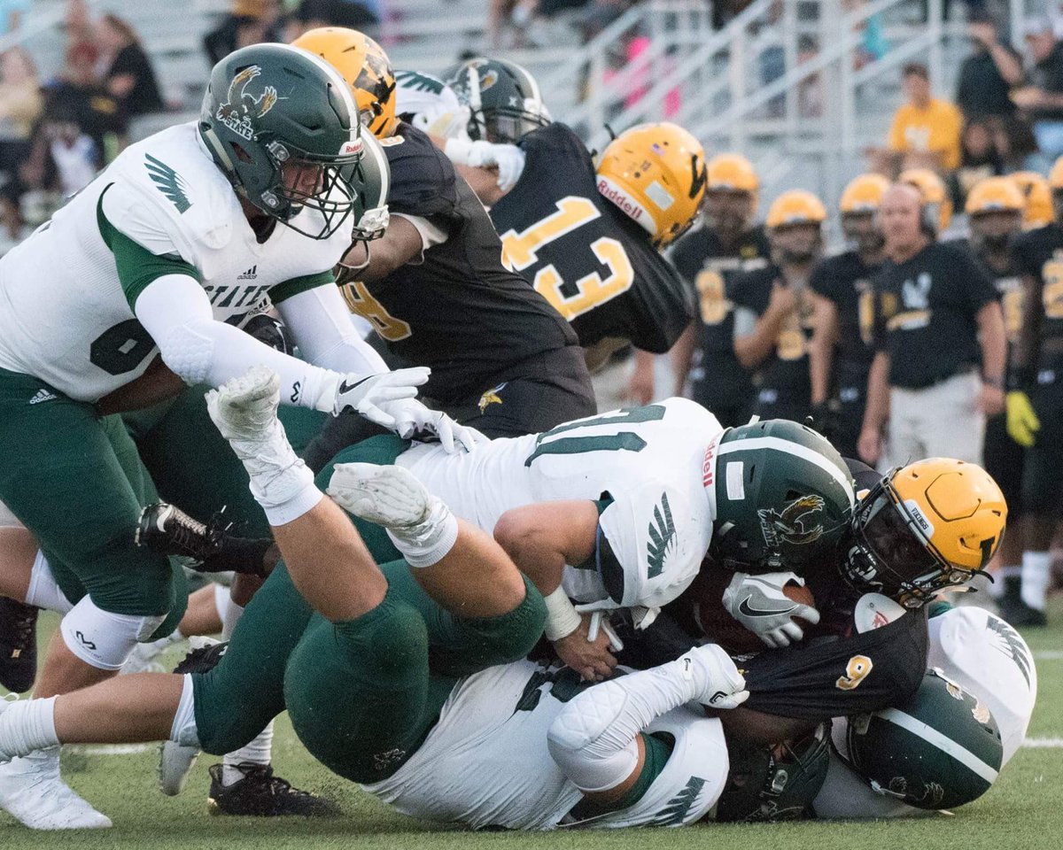 fshypeclub's tweet photo. IT'S GAME DAY. Come be loud for senior night and wear pink🎀 #skostate #beatoeast https://t.co/N7EhntdZgu