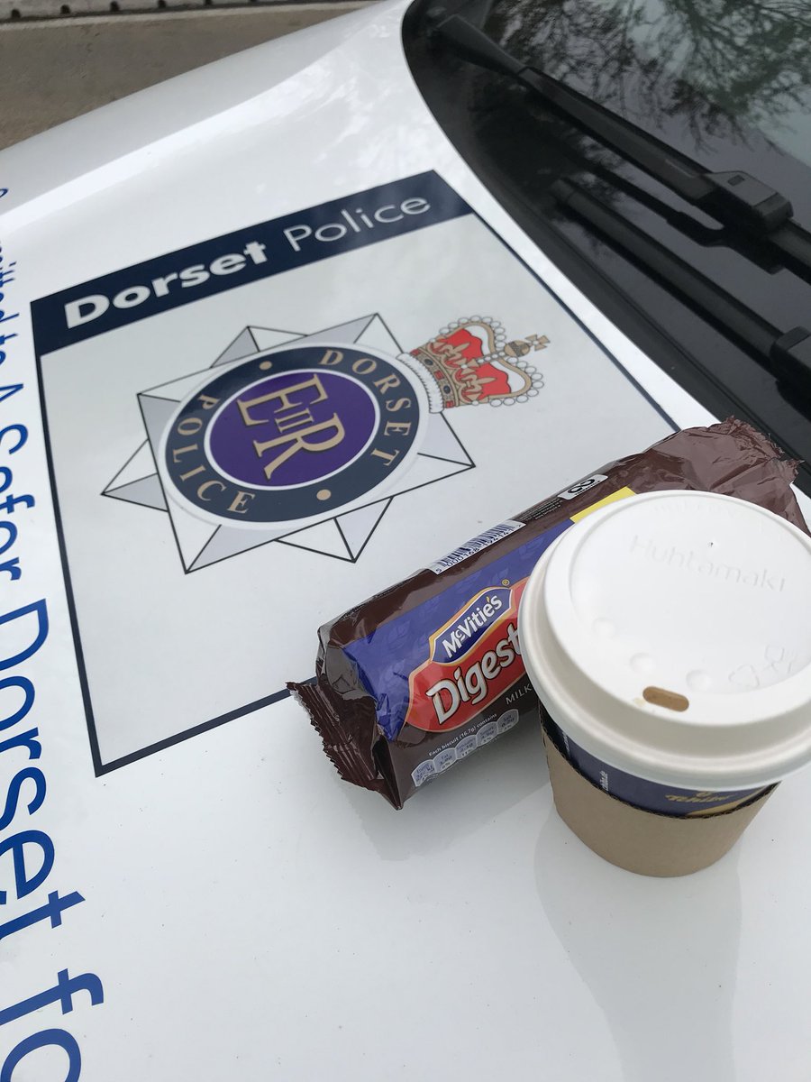 truewhitey's tweet photo. #RandomActOfKindness from a member of public whilst on a Road Closure for a fatal RTC. https://t.co/3kYuPQ4OaQ