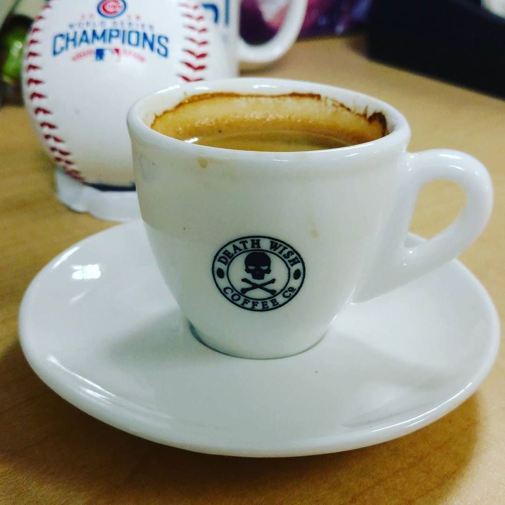 robfreedman's tweet image. It's an extra shot of espresso kind of afternoon... #TGIF #coffee #espresso @bighousebeans Game Changer espresso i… ift.tt/2yhCjME