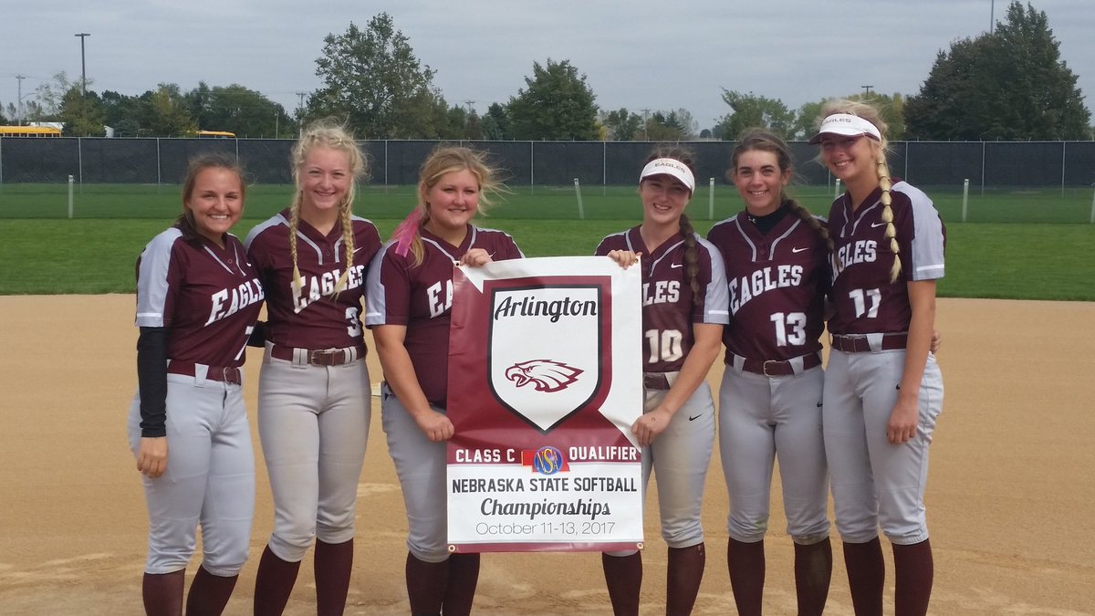 Arlington_HS_SB's tweet photo. Proud of them day and every day! #WePlayForA #ArloProud https://t.co/yUM11aVOcm