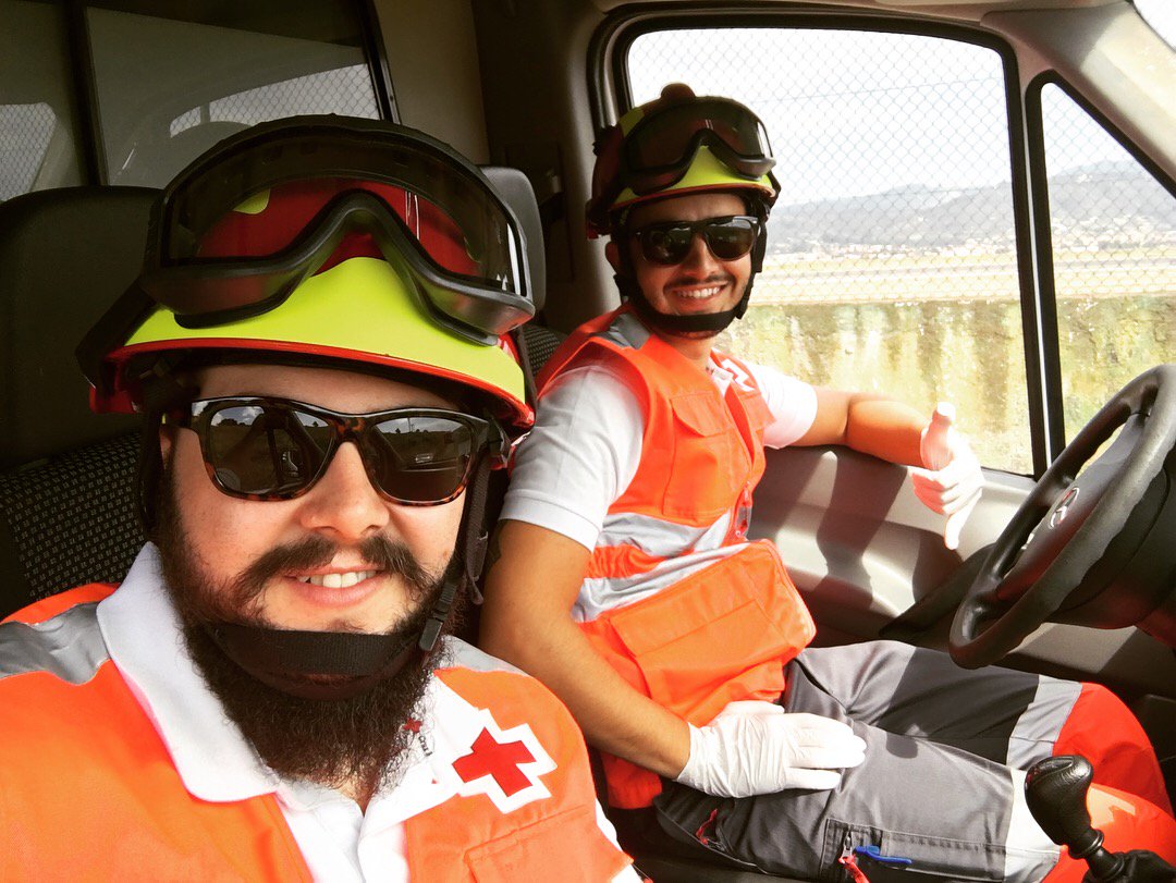 FranciscoAlgaba's tweet photo. 🚑🚑 https://t.co/Z7vokXEw4s