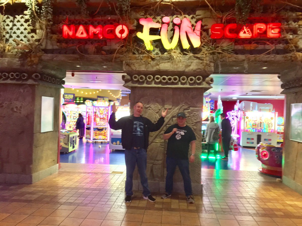 RetroGamersClub's tweet photo. Time for some #gaming @NamcoFunscapeUK with @Gamin_Guys @Richard31337 @robvissernet 👍 #retrogaming the modern way🤔 https://t.co/OWsWhX3n3o