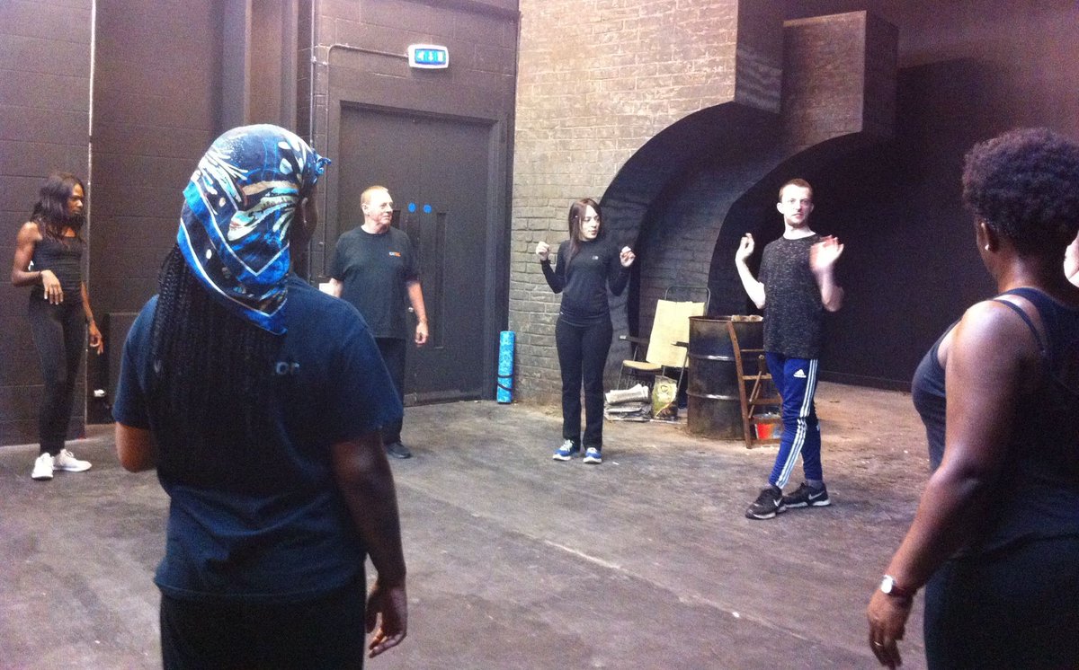 ICATacting's tweet photo. Recently students at #ICATLnd have had some highly energetic clown classes with @calumrobshaw!  #TrainWithThoseWhoDo https://t.co/OgUWwOzrCX