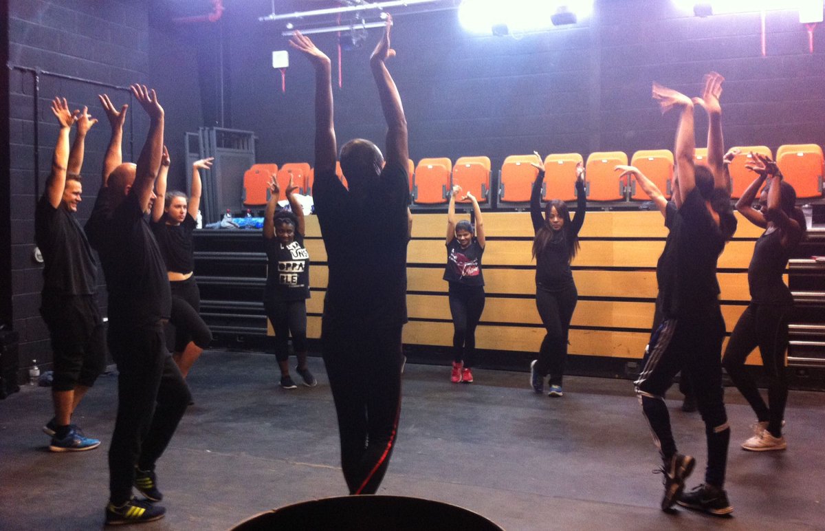 ICATacting's tweet photo. Recently students at #ICATLnd have had some highly energetic clown classes with @calumrobshaw!  #TrainWithThoseWhoDo https://t.co/OgUWwOzrCX